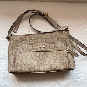 Calvin Klein Cross body